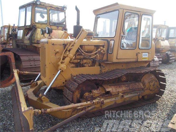 CAT D4D Buldozer sobre oruga