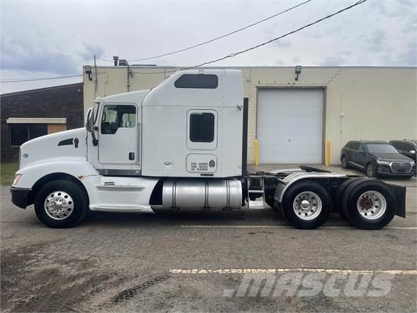 Kenworth T660 Camiones tractor