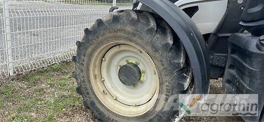 Valtra N135D Tractores