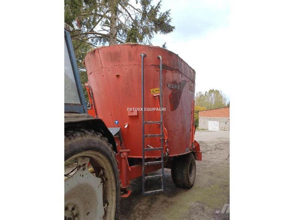 Kuhn 1070 Mezcladoras distribuidoras