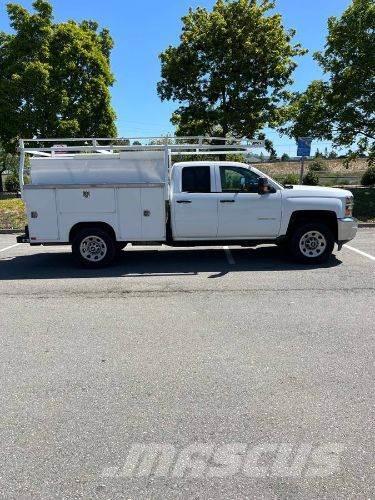 Chevrolet Silverado Caja abierta/laterales abatibles