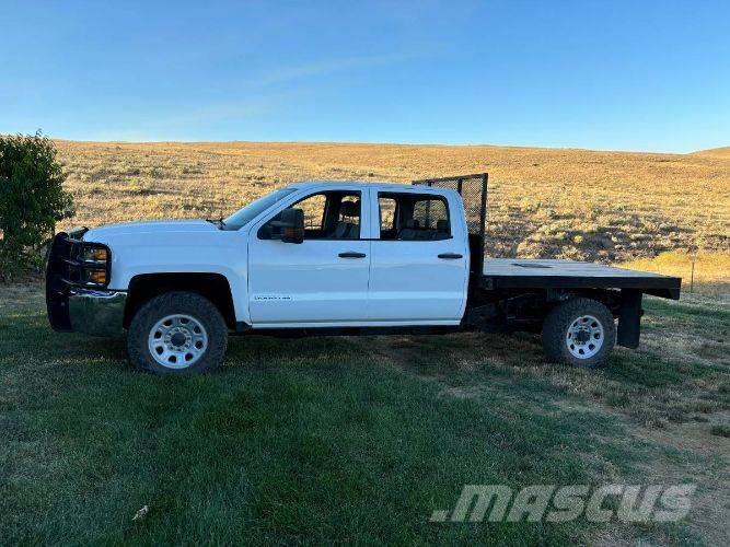 Chevrolet Silverado Camiones de cama baja