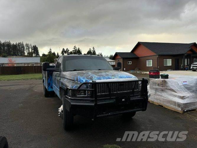 Dodge 3500 Vehículos municipales multiusos