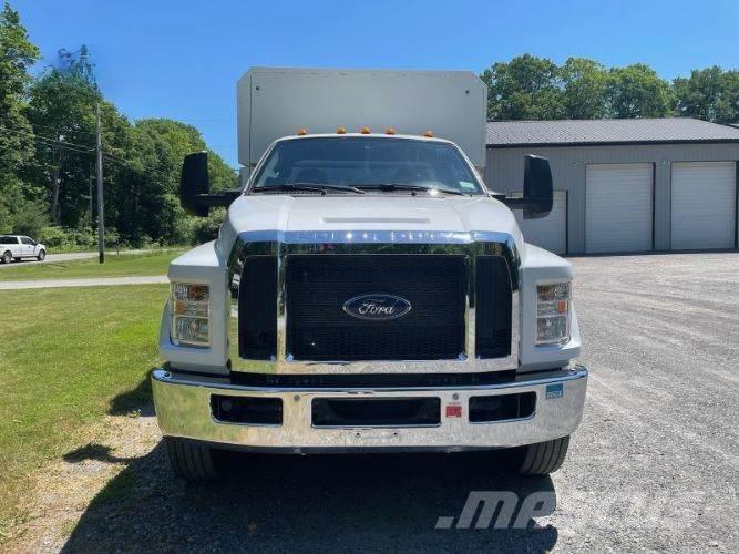 Ford F750 Camiones de volteo para virutas de madera