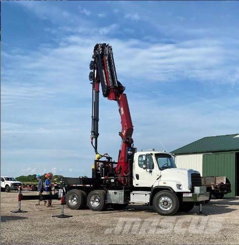 Freightliner 108SD Otros