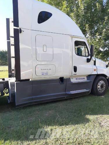 Freightliner Cascadia Otros