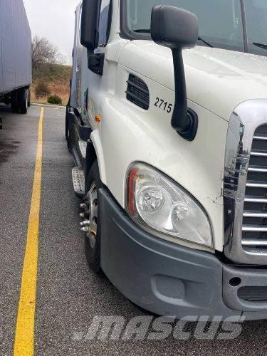 Freightliner Cascadia Otros