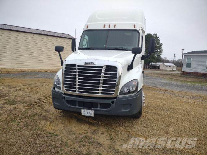 Freightliner Cascadia Otros