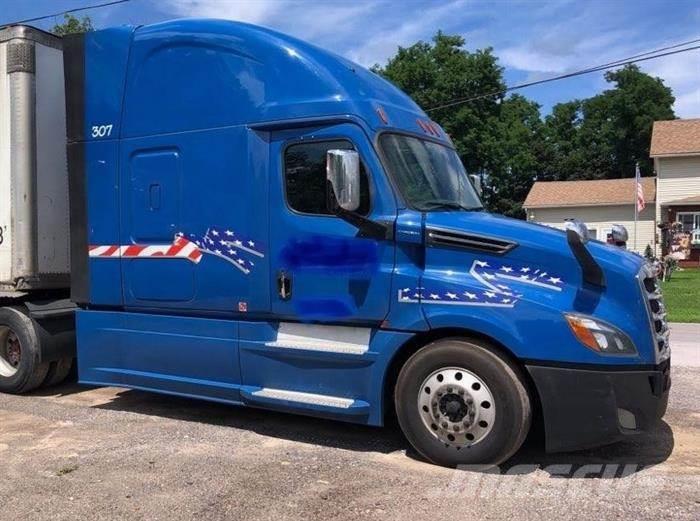 Freightliner Cascadia Otros