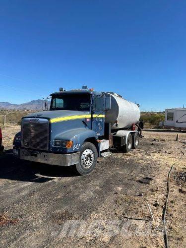 Freightliner FL112 Otros