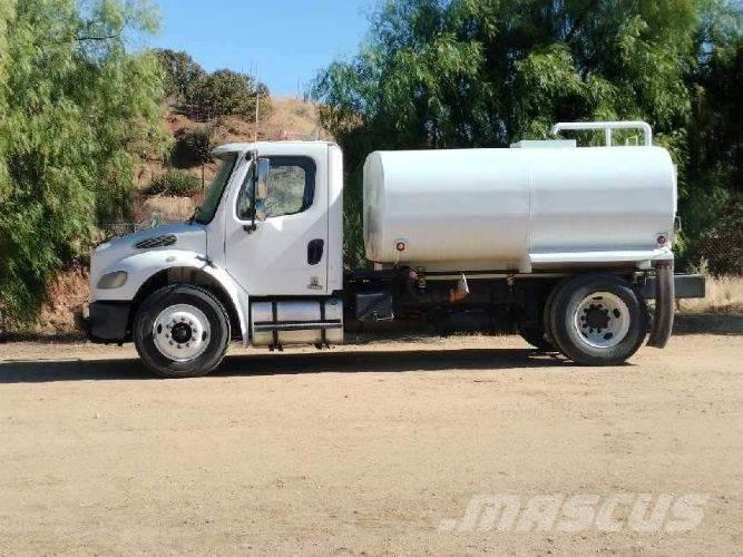 Freightliner M2 Camiones cisternas