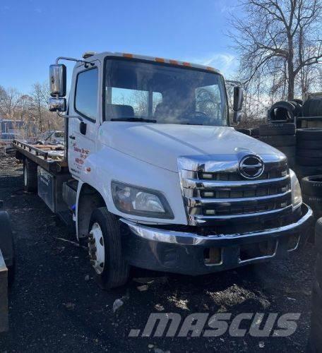 Hino 258 Camiones de cama baja