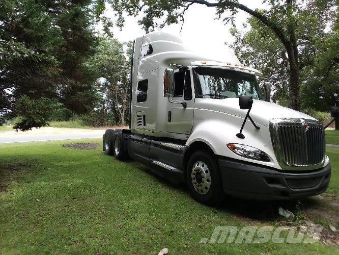 International PROSTAR Camiones tractor