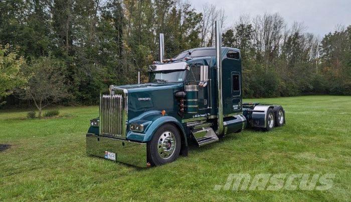 Kenworth W900L Otros