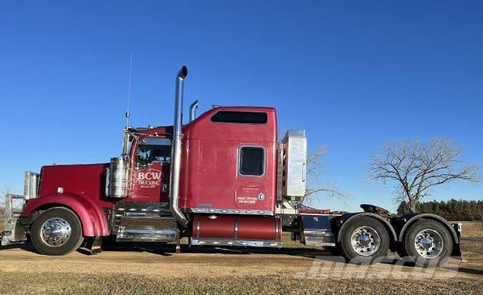 Kenworth W900L Otros