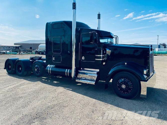 Kenworth W900L Otros