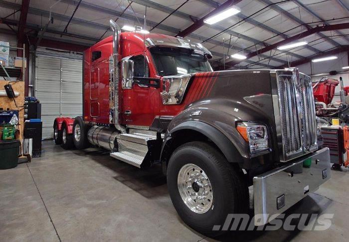 Kenworth W990 Otros