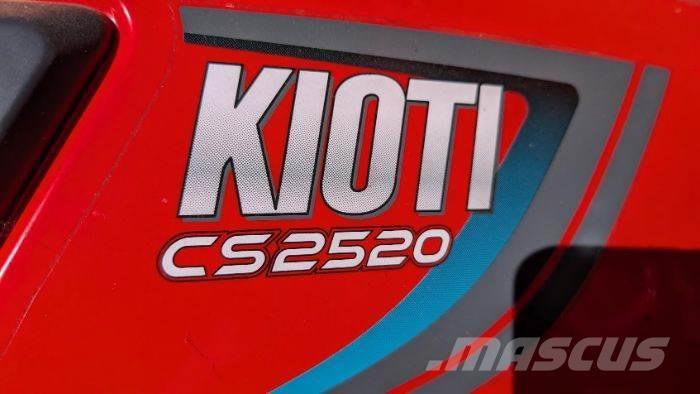 Kioti CS2520 Tractores