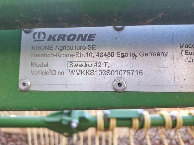 Krone 42t Rastrilladoras y rastrilladoras giratorias