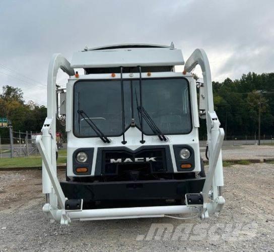 Mack MRU613 Otros