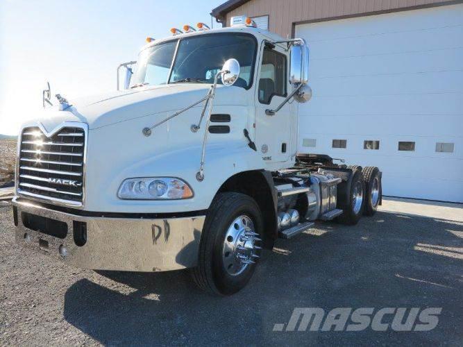 Mack Pinnacle Camiones tractor