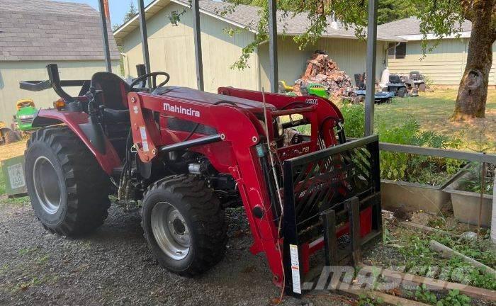 Mahindra 2638L Tractores