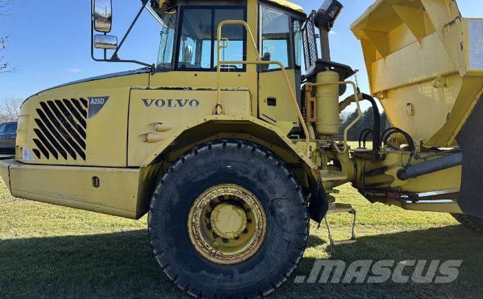 Volvo A25D Bañeras basculantes usadas