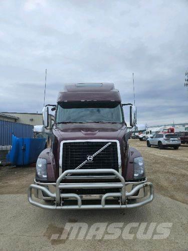 Volvo VNL42780 Camiones tractor