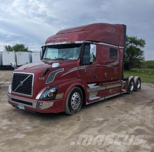 Volvo VNL42T730 Camiones tractor