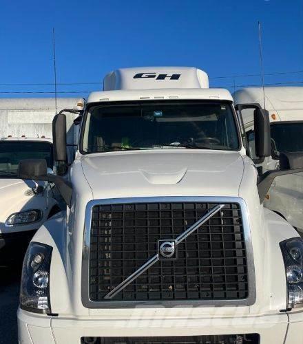 Volvo VNL62T630 Camiones tractor