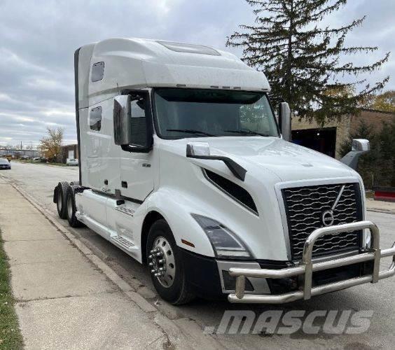 Volvo VNL64T670 Camiones tractor