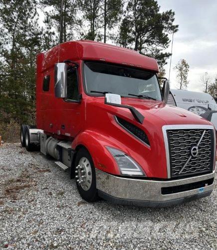 Volvo VNL64T740 Camiones tractor