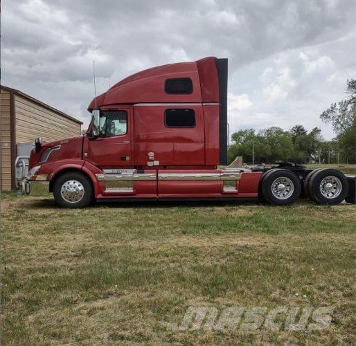 Volvo VNL64T780 Otros