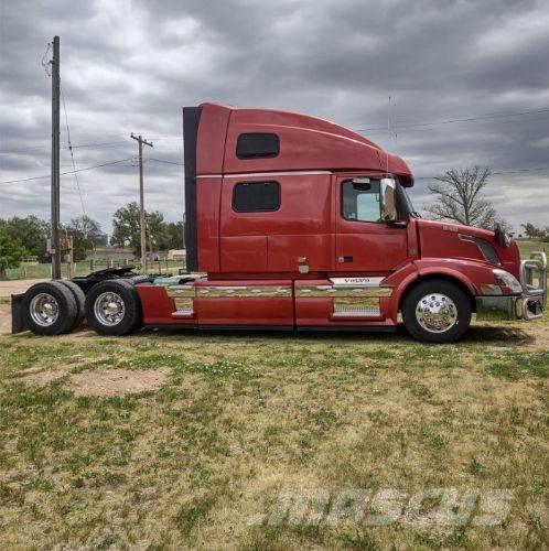 Volvo VNL64T780 Otros