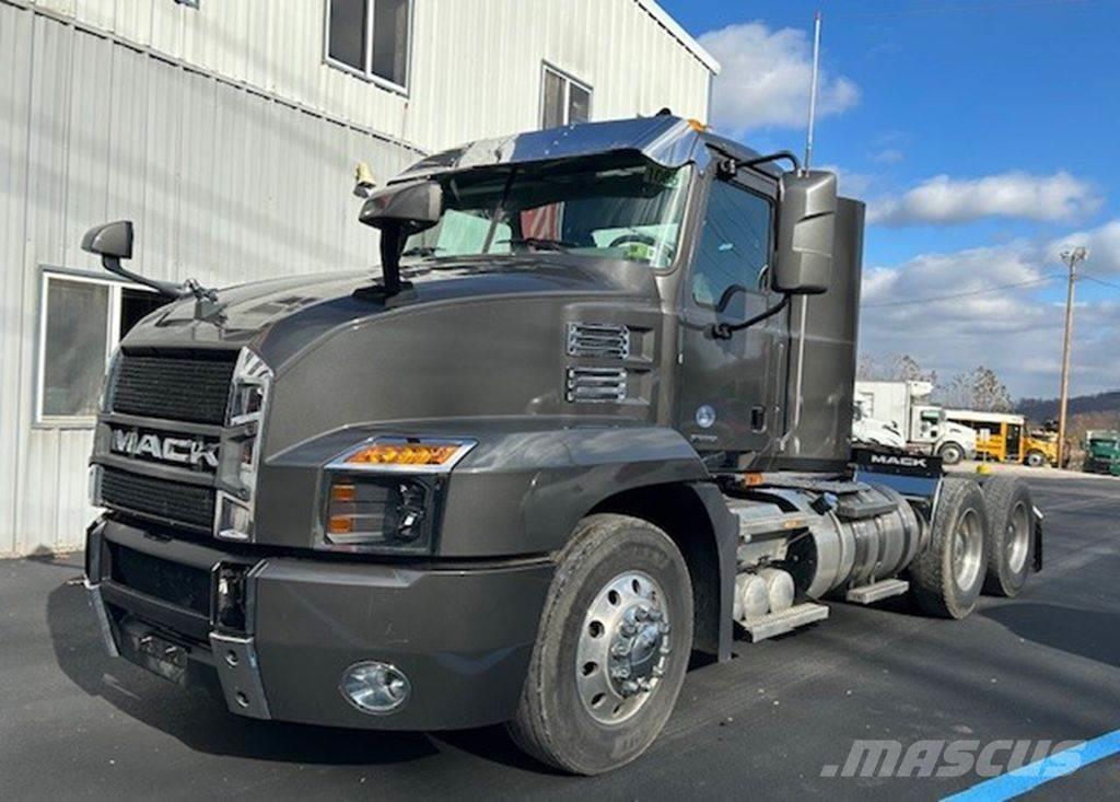 Mack AN64T Camiones tractor