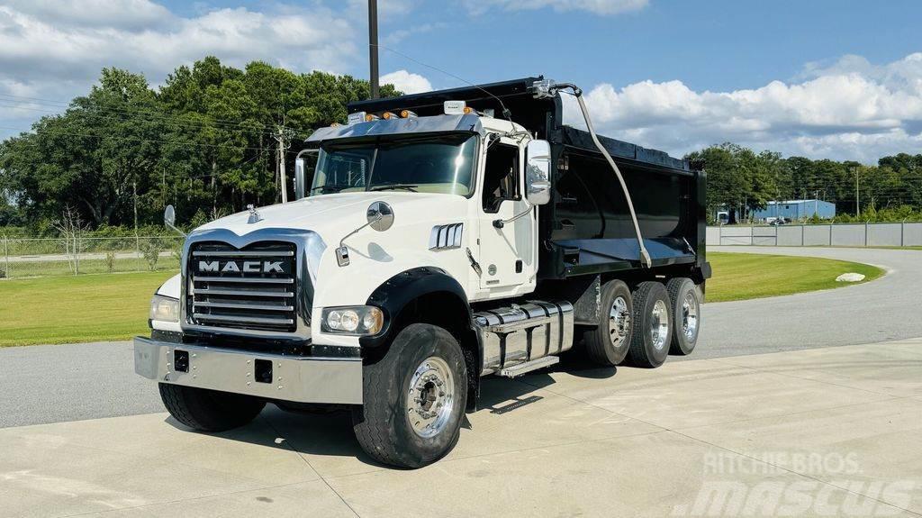 Mack GR64FR Bañeras basculantes usadas