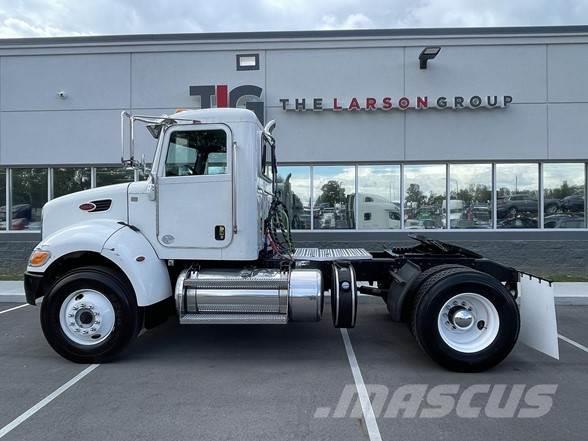 Peterbilt 337 Camiones tractor