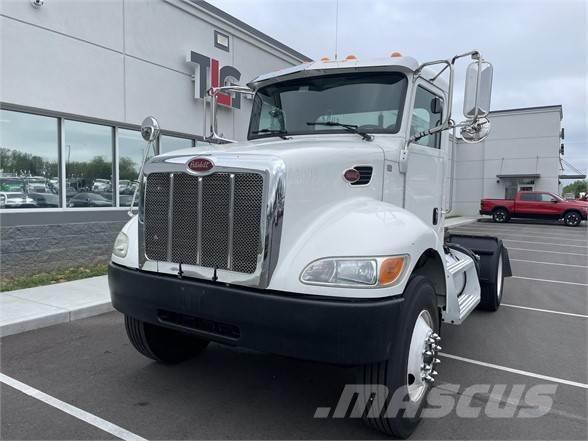 Peterbilt 337 Camiones tractor