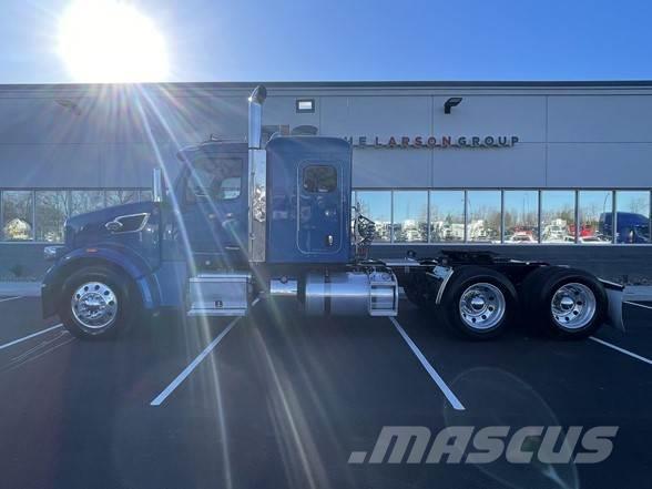 Peterbilt 567 Camiones tractor