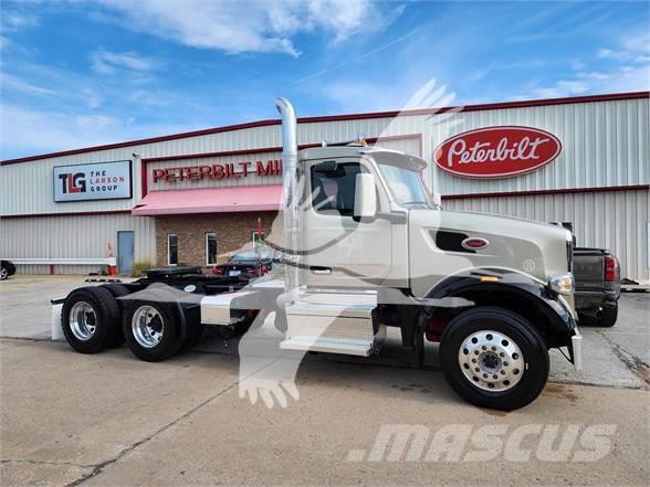 Peterbilt 567 Camiones tractor