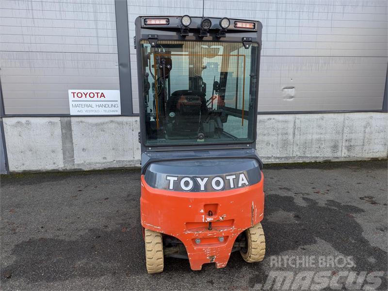 Toyota 8FBMT35 Carretillas de horquilla eléctrica