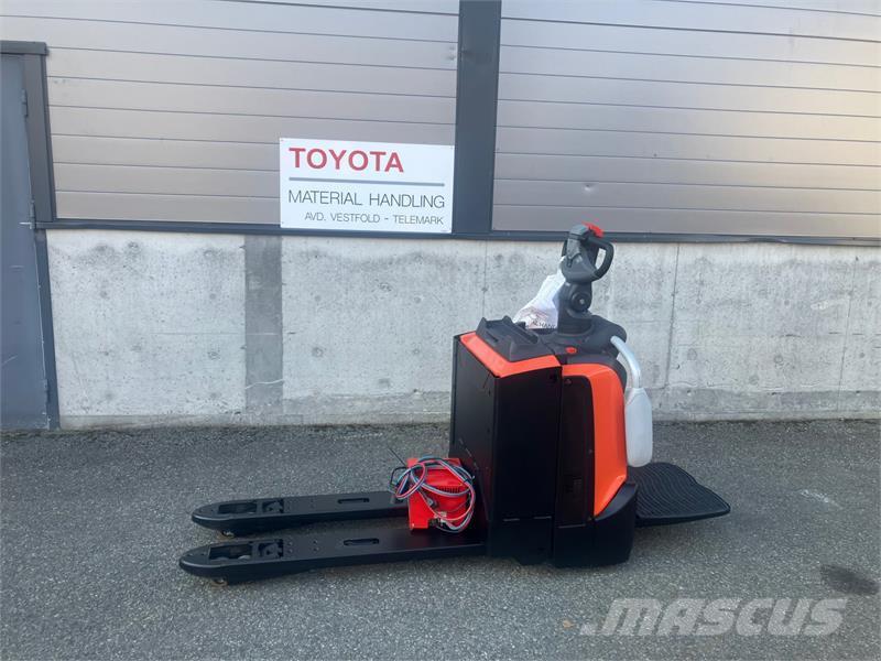 Toyota LPE200 Montacargas con plataformas de baja elevación