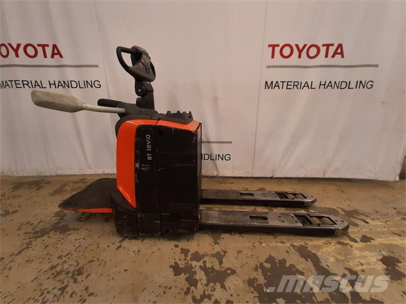 Toyota LPE200 Montacargas con plataformas de baja elevación