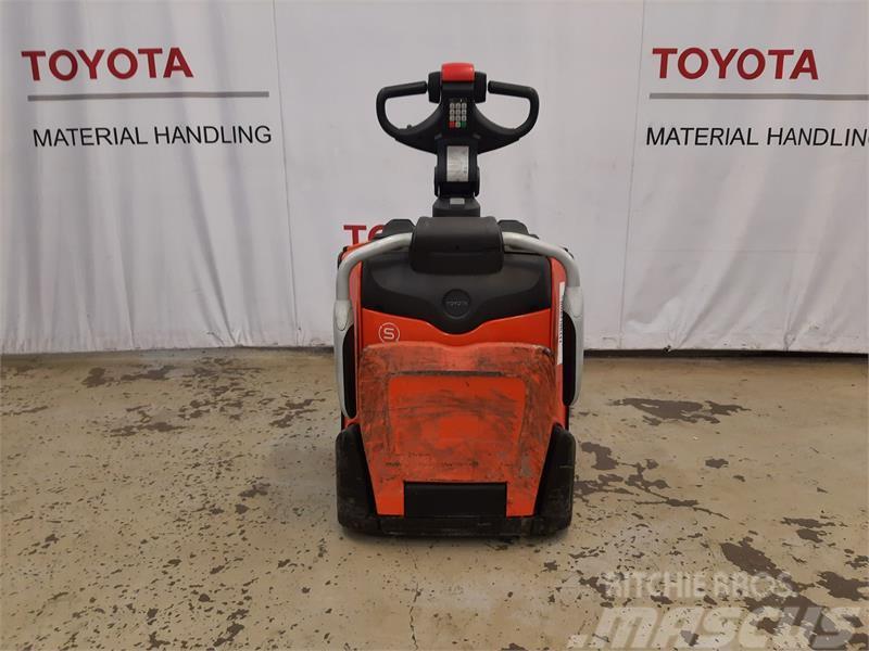 Toyota LPE220 Montacargas con plataformas de baja elevación