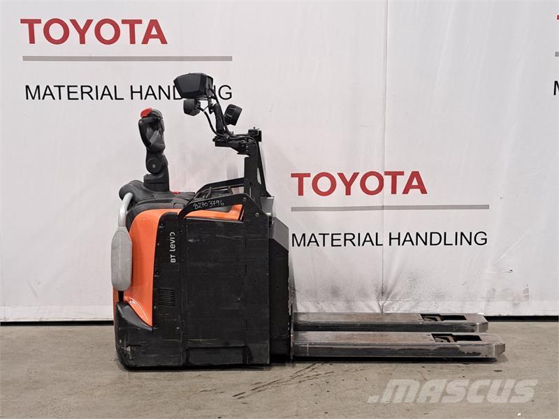 Toyota LPE250 Montacargas con plataformas de baja elevación