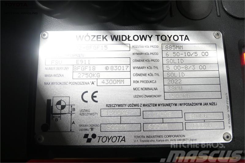 Toyota 02-8FGF15 Camiones diesel