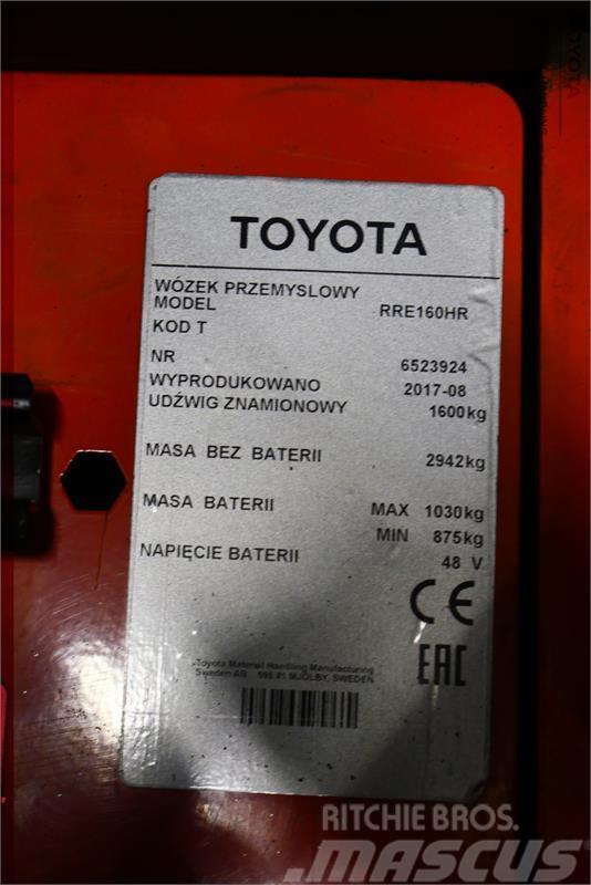 Toyota RRE160HR Montacargas de alcance de gran altura