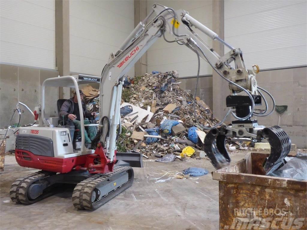 Takeuchi TB235SH Excavadoras 7t - 12t