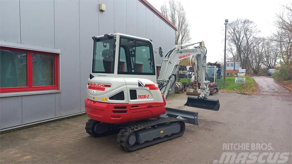 Takeuchi TB235-2 Excavadoras 7t - 12t