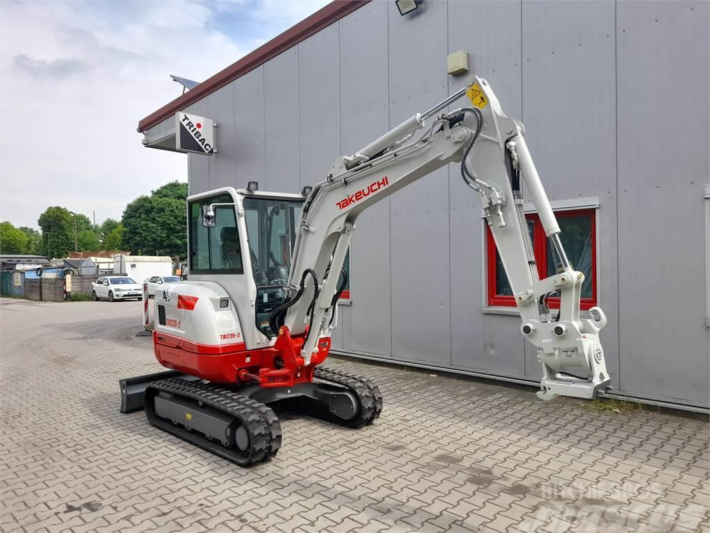 Takeuchi TB235-2 Excavadoras 7t - 12t